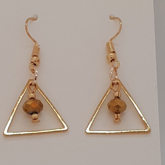Earring-Gold-Crystal-Triangle-(G)-R40 Earring-Gold-Crystal-Triangle-(G)-R40