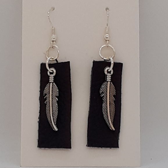 Earring-Leather-Feather-Black-R40 Earring-Leather-Feather-Black-R40